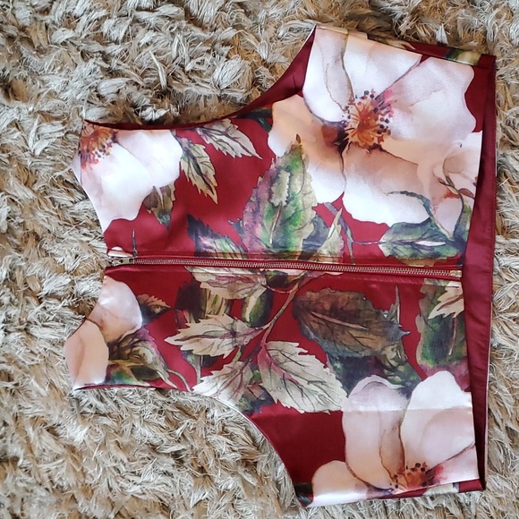 Floral crop top - Picture 8 of 10